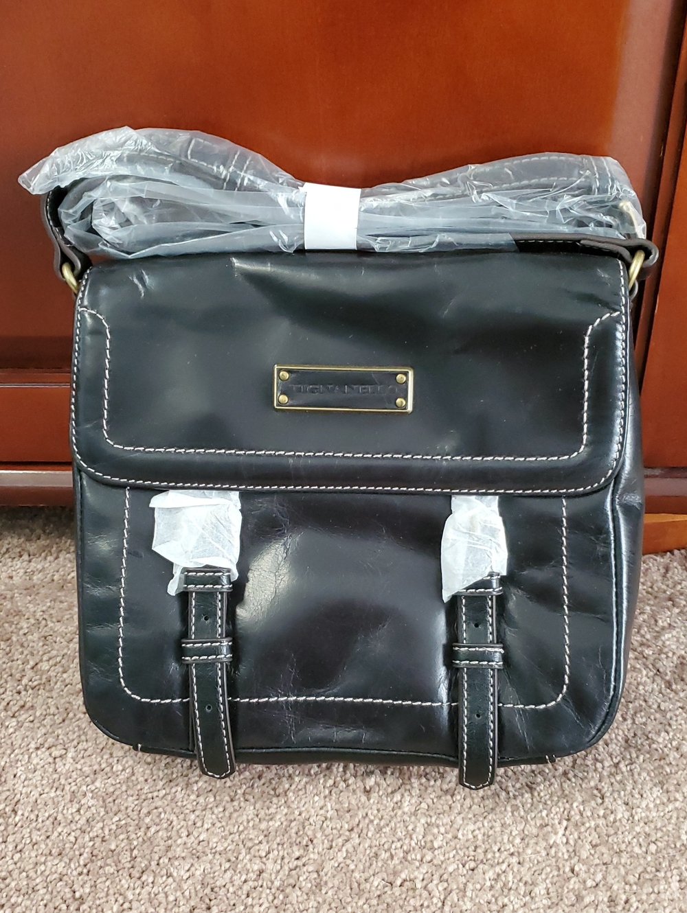 BRAND NEW!!  Tignanello Black Women's Leather Crossbody Messenger Bag